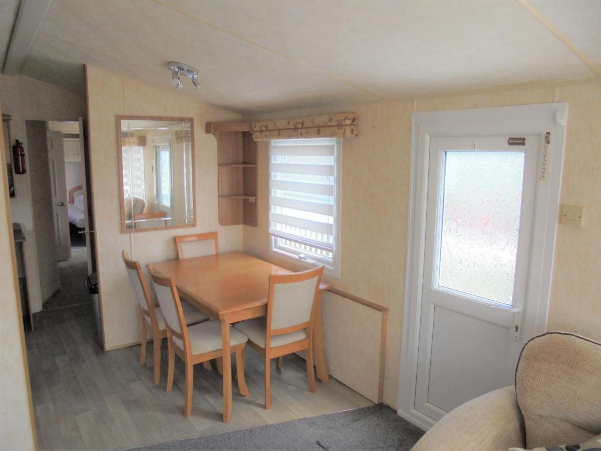 Waterside: Waterside Salisbury:- 6 Berth Large Wrap Around Veranda إنغولدميلز المظهر الخارجي الصورة
