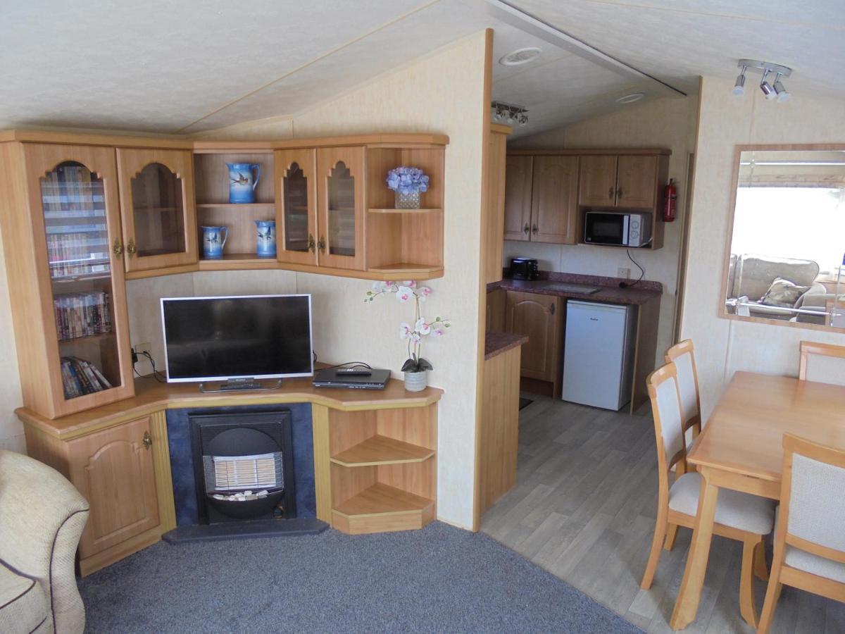 Waterside: Waterside Salisbury:- 6 Berth Large Wrap Around Veranda إنغولدميلز المظهر الخارجي الصورة