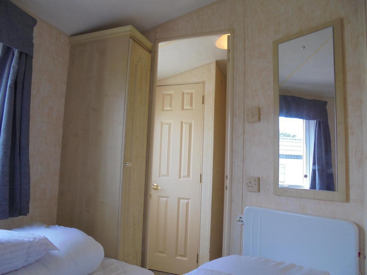 Waterside: Waterside Salisbury:- 6 Berth Large Wrap Around Veranda إنغولدميلز المظهر الخارجي الصورة