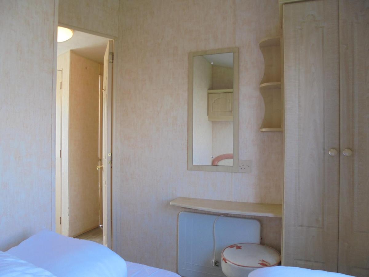 Waterside: Waterside Salisbury:- 6 Berth Large Wrap Around Veranda إنغولدميلز المظهر الخارجي الصورة