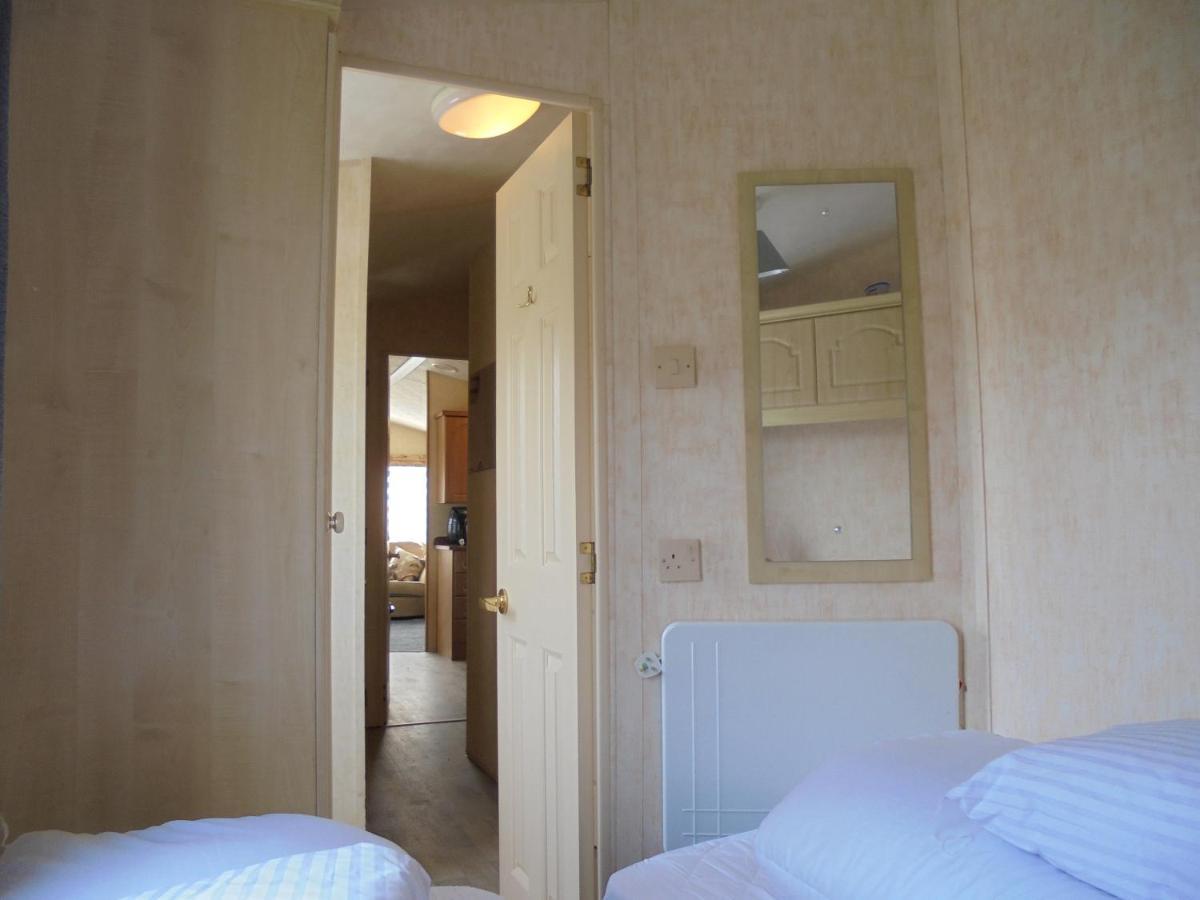 Waterside: Waterside Salisbury:- 6 Berth Large Wrap Around Veranda إنغولدميلز المظهر الخارجي الصورة